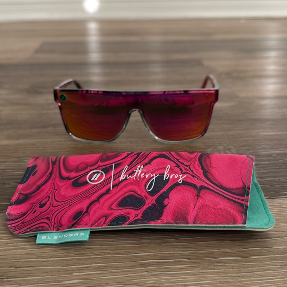 Blenders sunglasses